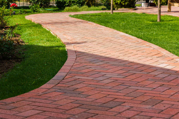 Best Professional Driveway Pavers  in Farngton, MI